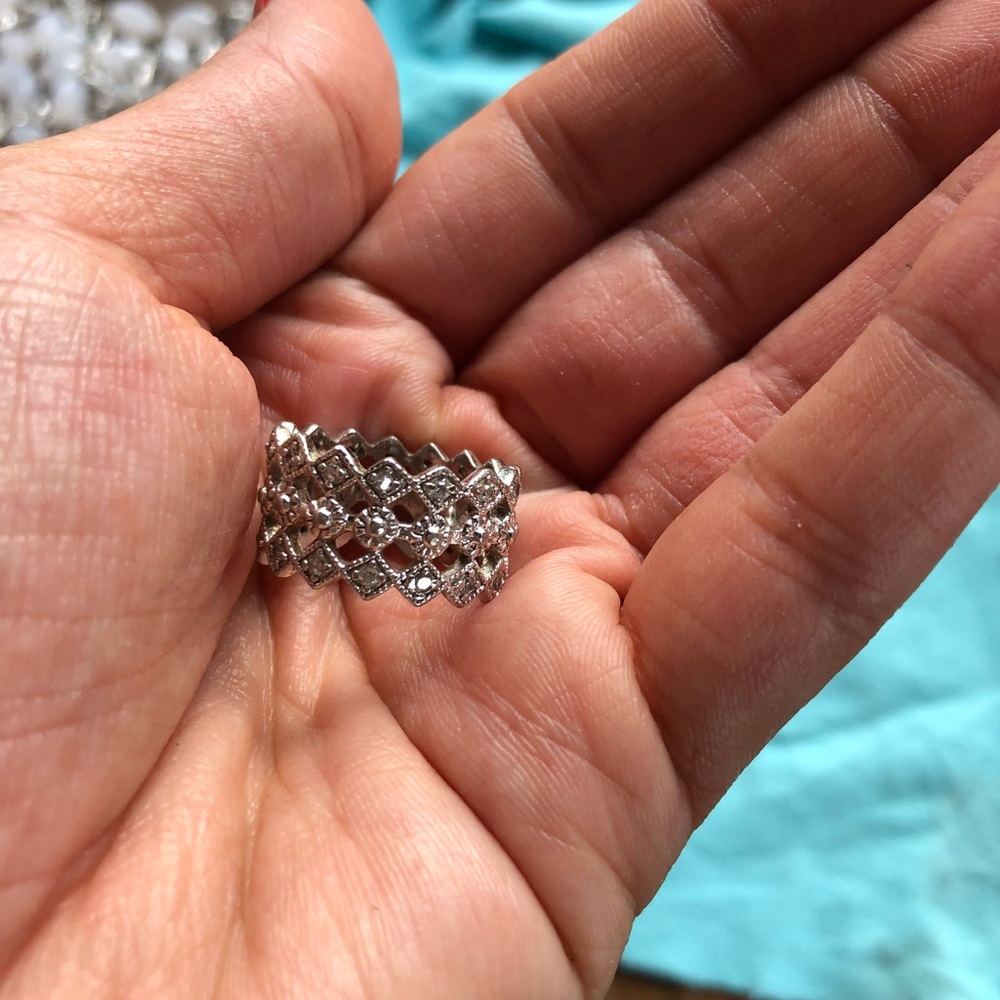 STERLING SILVER CZ RING - Picture 2 of 6